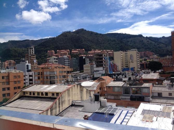 Apartasuite Edificio Monir Bogotá Exteriör bild