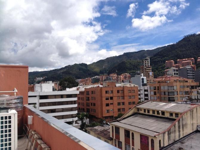Apartasuite Edificio Monir Bogotá Exteriör bild